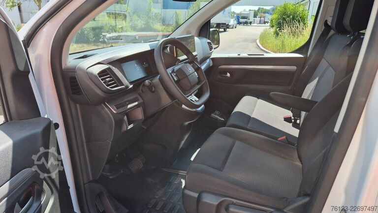 Kleinbus Citroën SpaceTourer Opel Zafira Plus M 9 Sitzer