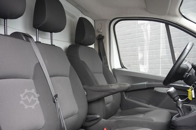 Delivery van Renault Trafic 2.0 Blue dCi 130PK EURO 6 - Airco - Navi...