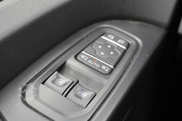 Delivery van Renault Trafic 2.0 Blue dCi 130PK EURO 6 - Airco - Navi...
