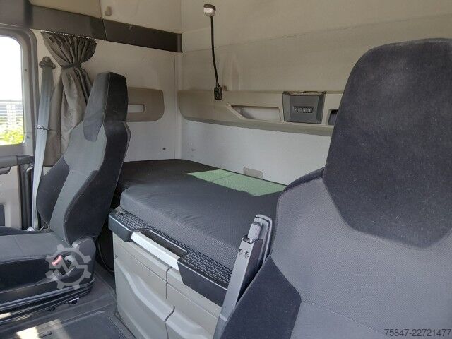Standard tractor unit MAN TGX 18.470 BL Kipphydraulik Retarder Alu