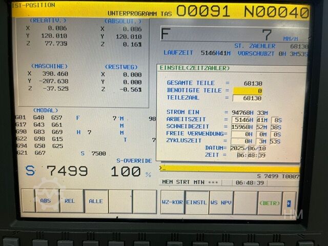 Universal-Bearbeitungszentrum Stama MC014