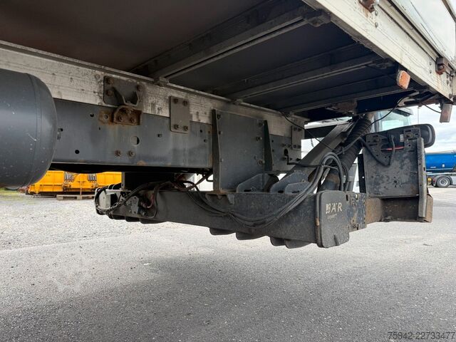 Transporter mit Pritsche & Plane DAF LF 220 FA KLIMA BLATT/LUFT 7,3m KAMERA