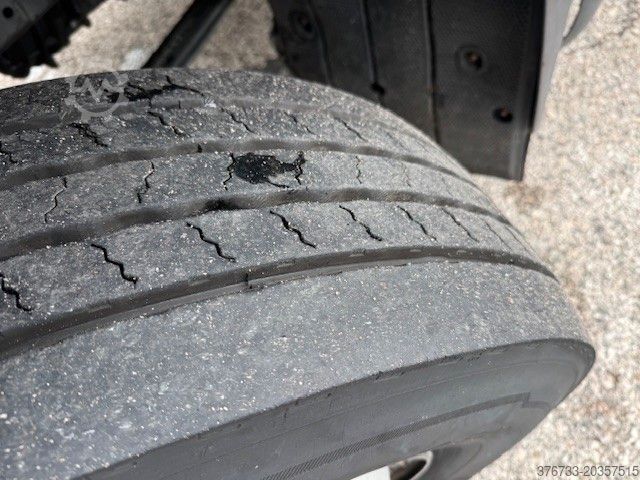 Box truck IVECO ML160E25/P E6C Klima Koffer 8,49 mtr.