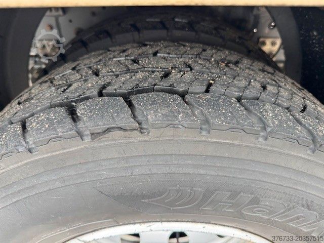 Box truck IVECO ML160E25/P E6C Klima Koffer 8,49 mtr.