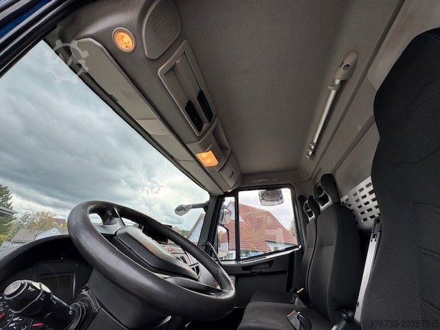 Box truck IVECO ML160E25/P E6C Klima Koffer 8,49 mtr.