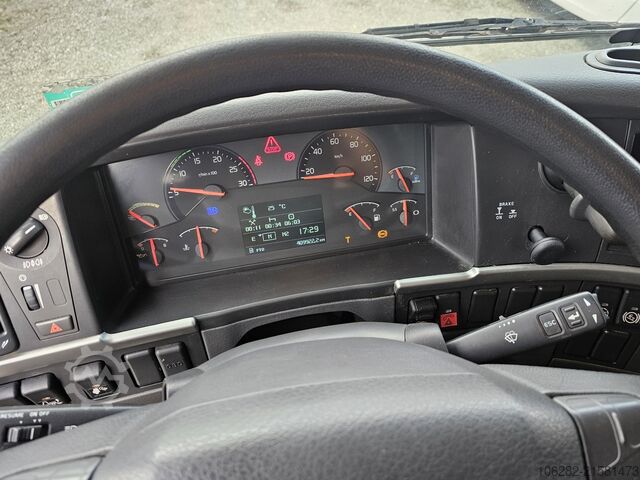 Kühlkoffer-LKW Volvo FM330 Multizone Lenk u. Kühlkoffer