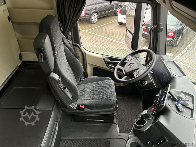 Standard tractor Mercedes-Benz Actros 2542 Gigaspace 6x2 / 429 dkm / NL Truck ...