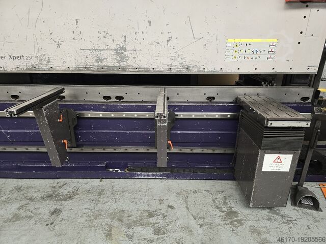 Abkantpresse Bystronic Xpert 250