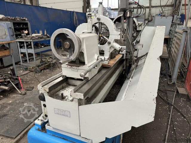 Leit und Zugspindeldrehmaschine Bernardo Solid