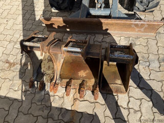 Mini excavator KUBOTA KX71-4 / 2012 BJ / 4 x Löffel
