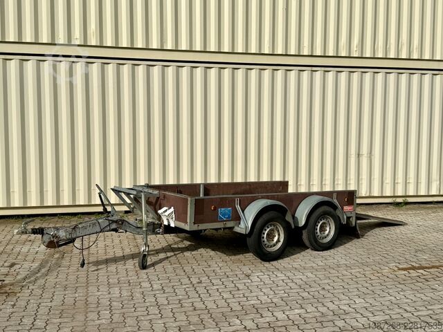 Car trailer  Köper Anhänger mit Verladerampen / TÜV 01/28