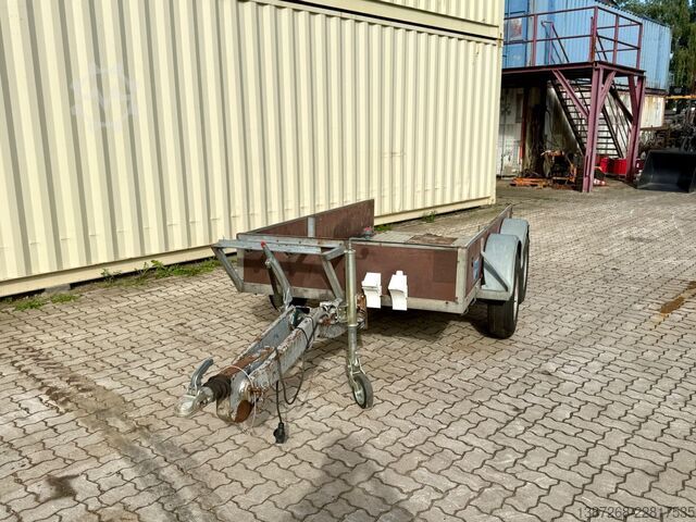 Car trailer  Köper Anhänger mit Verladerampen / TÜV 01/28