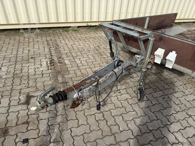 Car trailer  Köper Anhänger mit Verladerampen / TÜV 01/28
