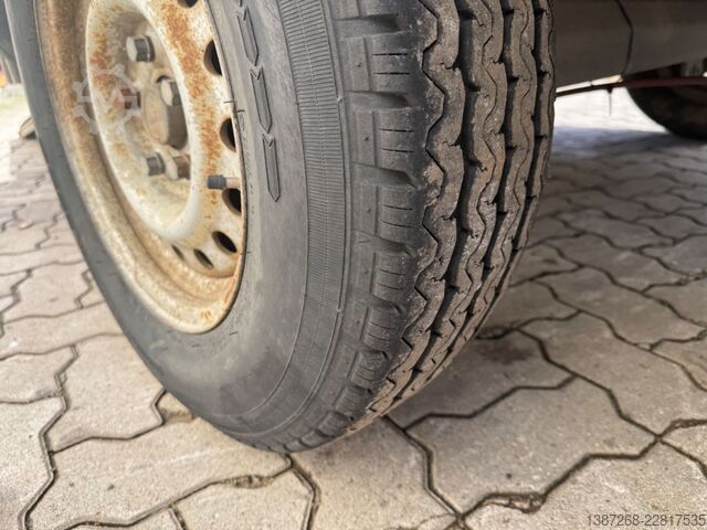 Car trailer  Köper Anhänger mit Verladerampen / TÜV 01/28
