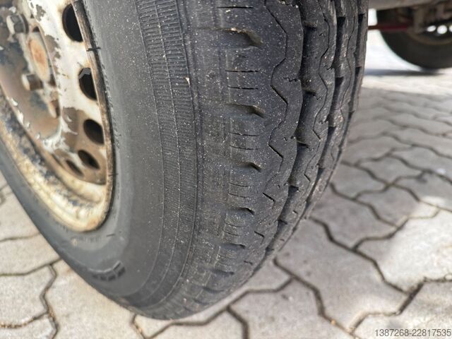 Car trailer  Köper Anhänger mit Verladerampen / TÜV 01/28