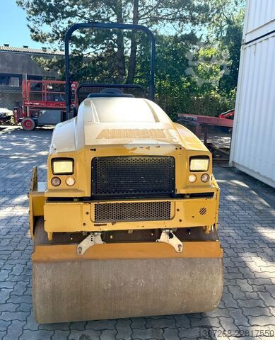 Walzenzug CATERPILLAR CB34B / 2018 BJ / 948 Stunden / 4.3 Tonnen