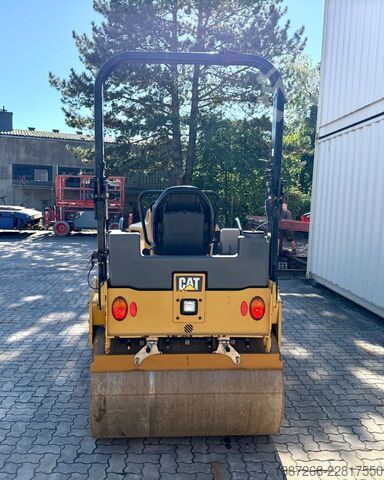 Walzenzug CATERPILLAR CB34B / 2018 BJ / 948 Stunden / 4.3 Tonnen