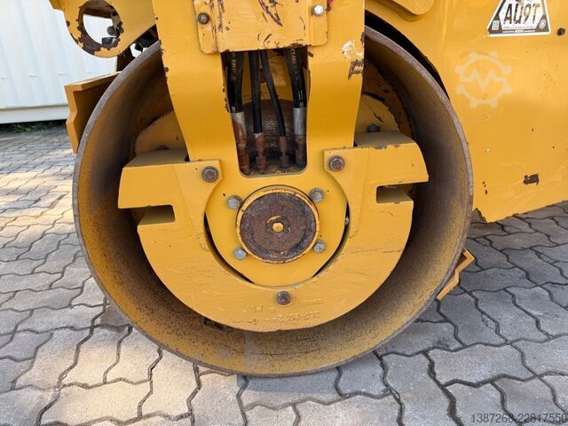 Walzenzug CATERPILLAR CB34B / 2018 BJ / 948 Stunden / 4.3 Tonnen