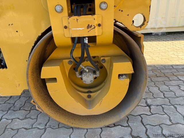 Walzenzug CATERPILLAR CB34B / 2018 BJ / 948 Stunden / 4.3 Tonnen