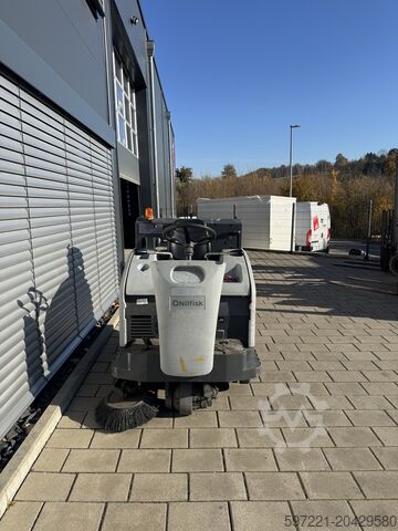 Handgeführte Kehrmaschine Nilfisk SW 4000 Aufstitzkehrmaschine
