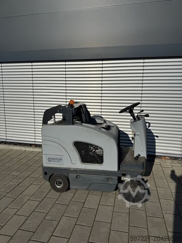 Handgeführte Kehrmaschine Nilfisk SW 4000 Aufstitzkehrmaschine