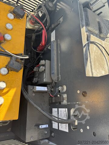 Ride On Sweeper Nilfisk SW 4000 Aufsitzkehrmaschine