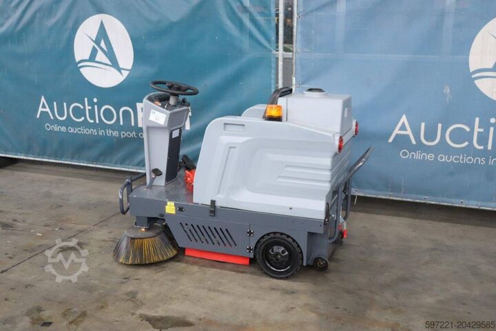 Aufsitz-Vakuumkehrmaschine [div] Westfield S1250 Aufsitzkehrmaschine Neugerät