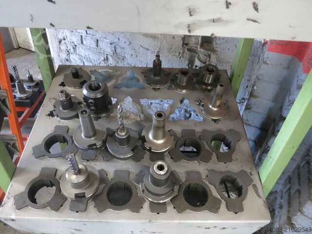 Werkzeugwechselwagen  fahrbar