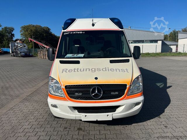 Feuerwehrfahrzeug MERCEDES-BENZ Sprinter 316 / Trage Liege Rampe