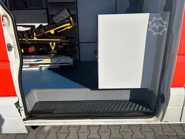 Feuerwehrfahrzeug MERCEDES-BENZ Sprinter 316 / Trage Liege Rampe
