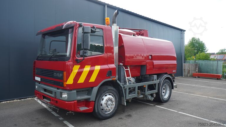 Sweeper DAF 65.180 ATI STREET SWEPER RH DRIVE MANUAL GARBOX...