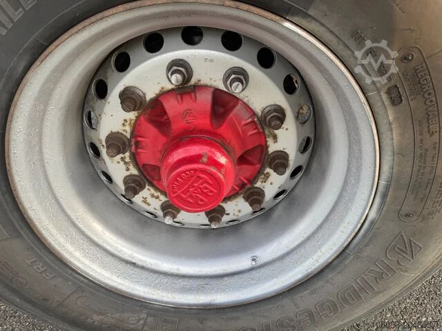 Schiebeplanen Pacton 3-ass schuifzeilen oplegger