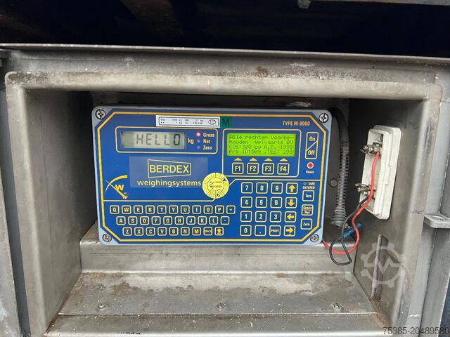 Viehtransport MAN 12.232 Landbouw veewagen 1/2 stock Weeglift