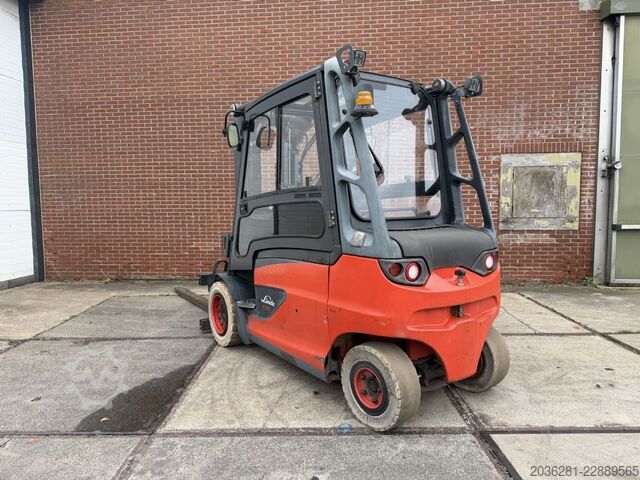 Elektro 4 Rad-Stapler Linde E50HL-01