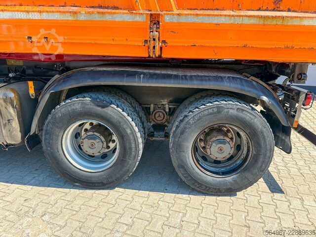 Three-sided tipper truck MERCEDES-BENZ Arocs 3243 3.S.K Motorschaden