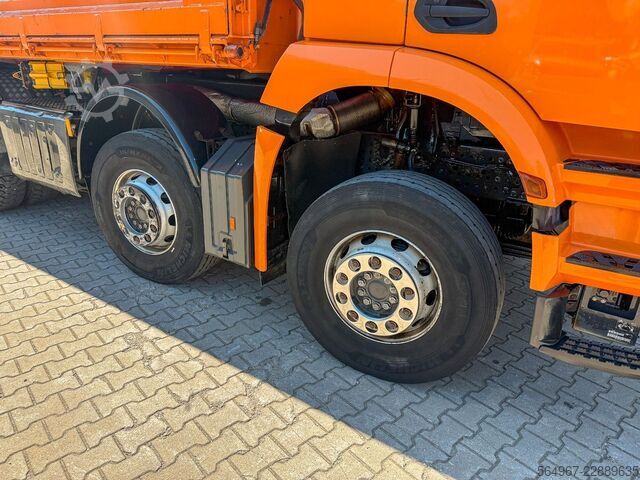 Three-sided tipper truck MERCEDES-BENZ Arocs 3243 3.S.K Motorschaden