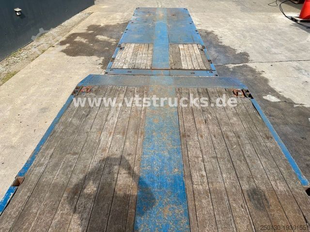 Low loader semitrailer BROSHUIS 4 AOU-16-40 4.Achs Tieflader 40 t.