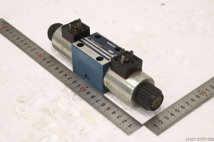Directional control valve Bosch 