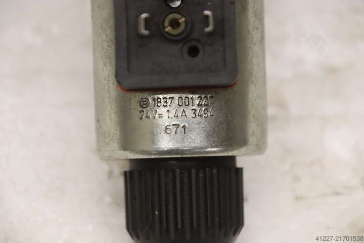 Directional control valve Bosch 