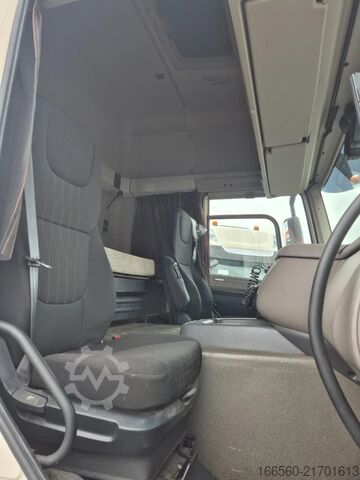 Standard tractor DAF CF 450 FT SPACE CAB