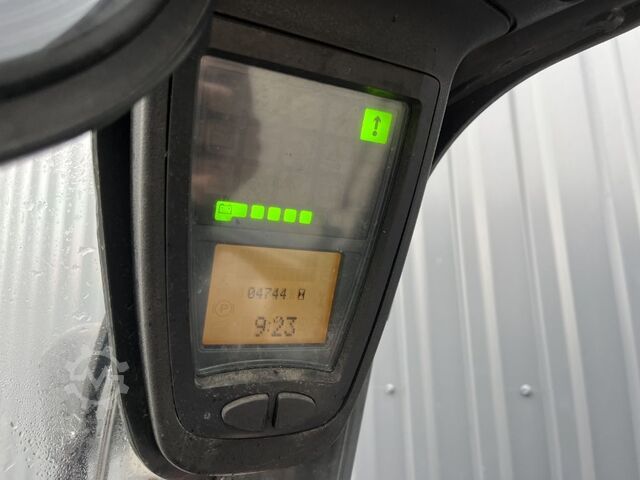 Electric 3-wheel forklift Linde E 16-02