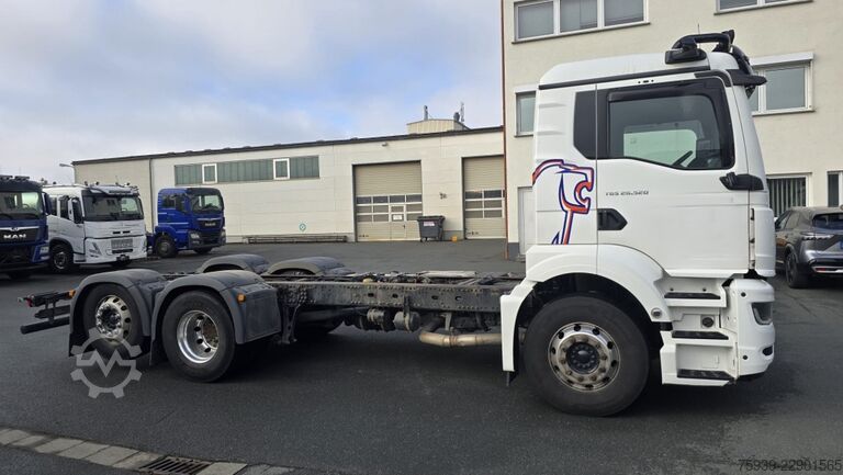 LKW-Fahrgestell MAN TGS 26.520 6x2