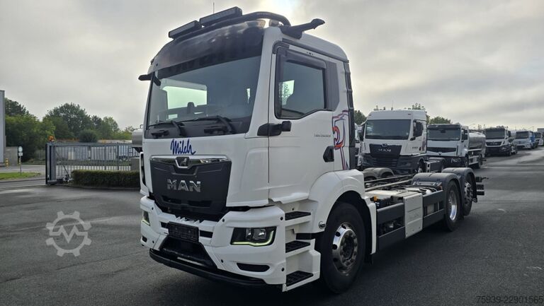 LKW-Fahrgestell MAN TGS 26.520 6x2