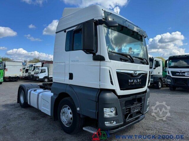 Standard tractor unit MAN TGX 18.420 XL Haus mit Bett Retarder org. 263Tkm