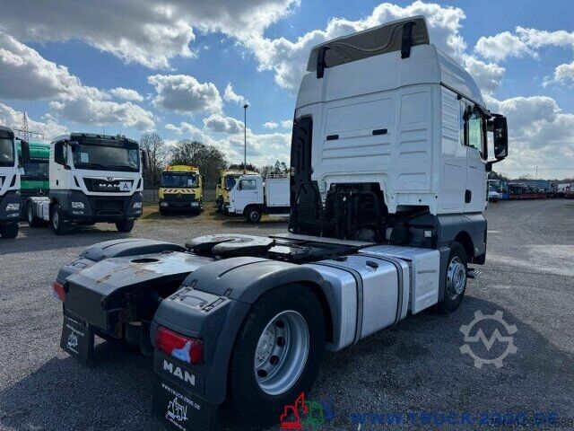 Standard tractor unit MAN TGX 18.420 XL Haus mit Bett Retarder org. 263Tkm