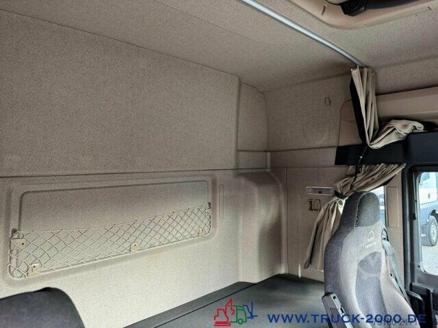 Standard tractor unit MAN TGX 18.420 XL Haus mit Bett Retarder org. 263Tkm