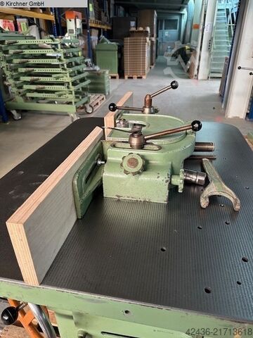 Spindle moulders BÄUERLE SFM