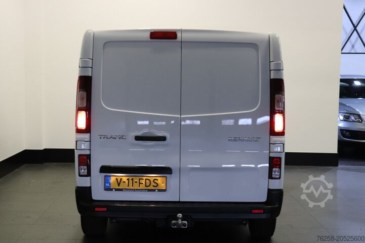Delivery van Renault Trafic 2.0 dCi 110PK L2 EURO 6 - Airco - Cruise...
