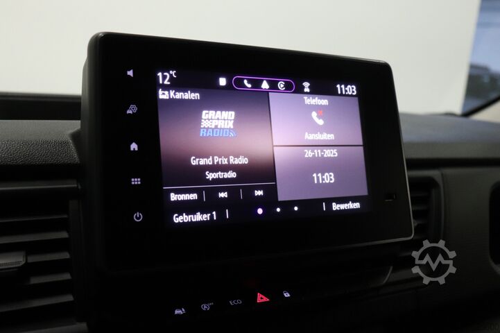 Delivery van Renault Trafic 2.0 dCi 110PK L2 EURO 6 - Airco - Cruise...