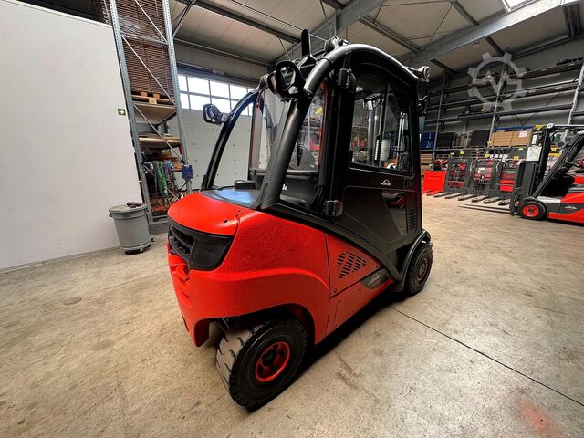 2020 serviced + safety inspection (UVV) valid until 06/2027, 7,569 operating hours Linde H 25D